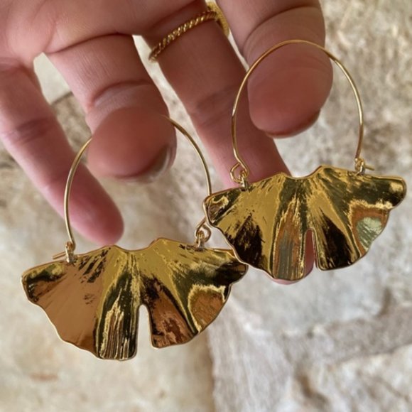 Gold Ginkgo Leaf Earring - Picture 1 of 5
